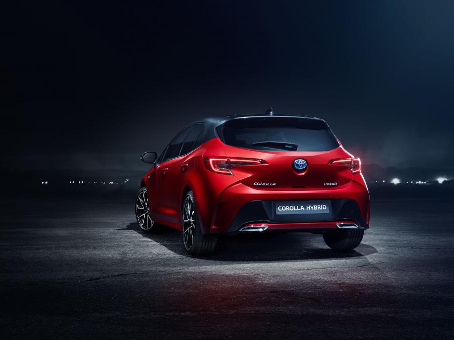  Toyota Corolla Hybrid 2018 года  (WW) (фото 7 из 61)
